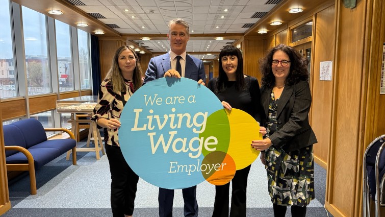 Council backs Living Wage Week