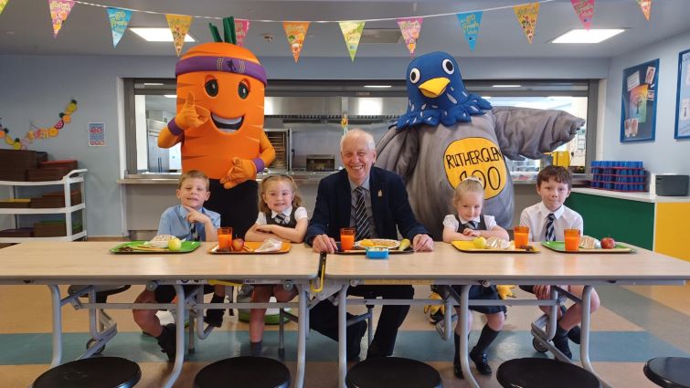 Locally inspired lunches help celebrate Rutherglen 900