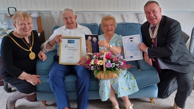 A sweet led to a diamond for popular East Kilbride couple